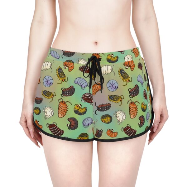 Isopods Women's Relaxed Shorts (Green) - Image 7