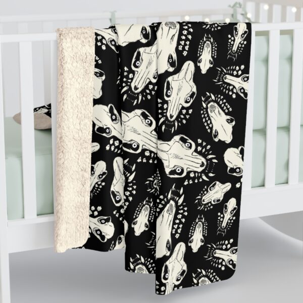 Bite Pattern Sherpa Fleece Blanket - Image 8