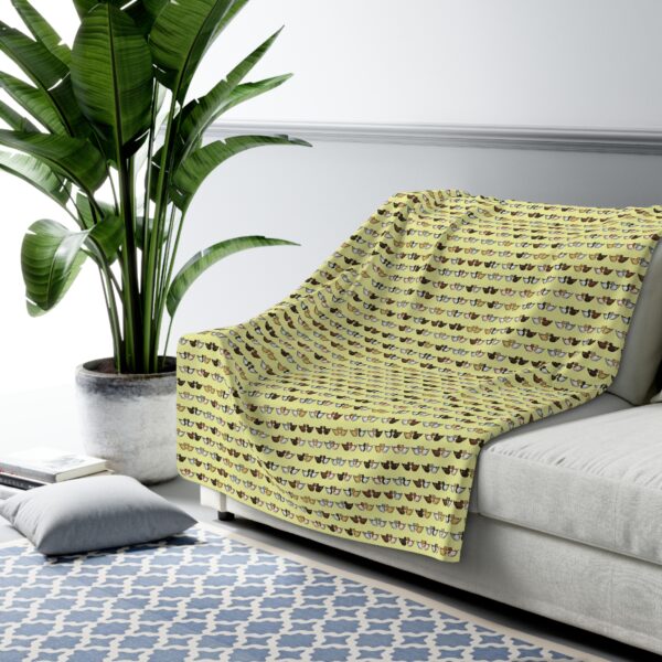 Love Doves Sherpa Fleece Blanket (Yellow) - Image 7